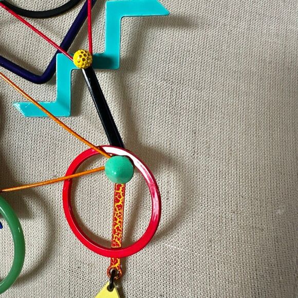 Eve Kaplin “Concentration” Kinetic Enamel Necklace - Picture 4 of 8